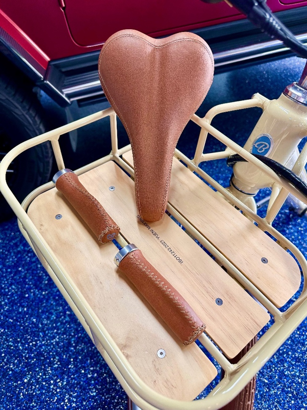 Bluejay Bikes Leather Seat and Grips / BRAND NEW